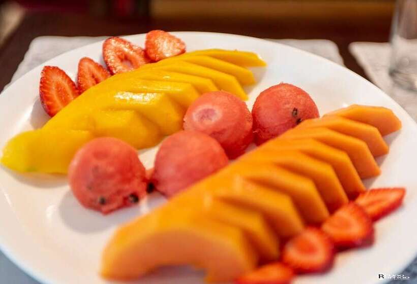 בית מלון כפרי Pier Beach Club