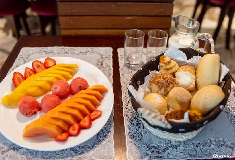 בית מלון כפרי Pier Beach Club