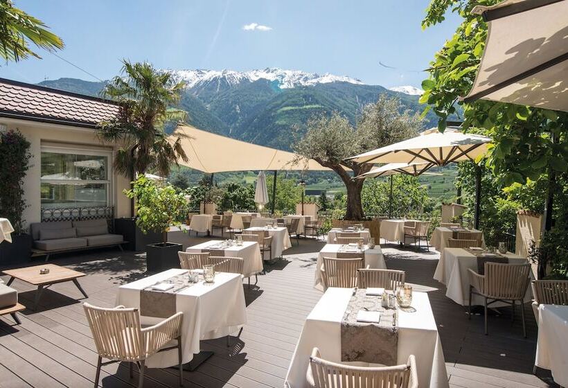 בית מלון כפרי Preidlhof Luxury Dolce Vita Resort