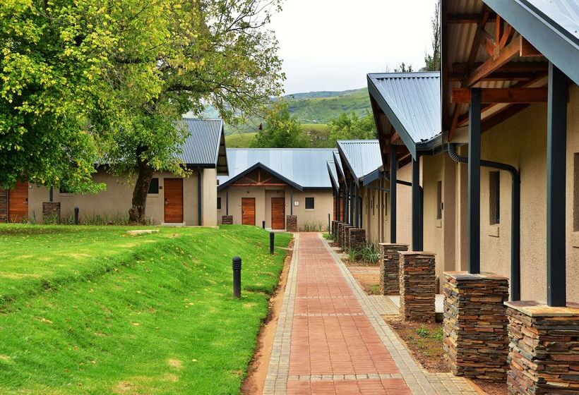 בית מלון כפרי Premier Resort Sani Pass