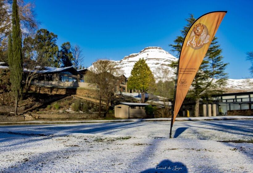 בית מלון כפרי Premier Resort Sani Pass