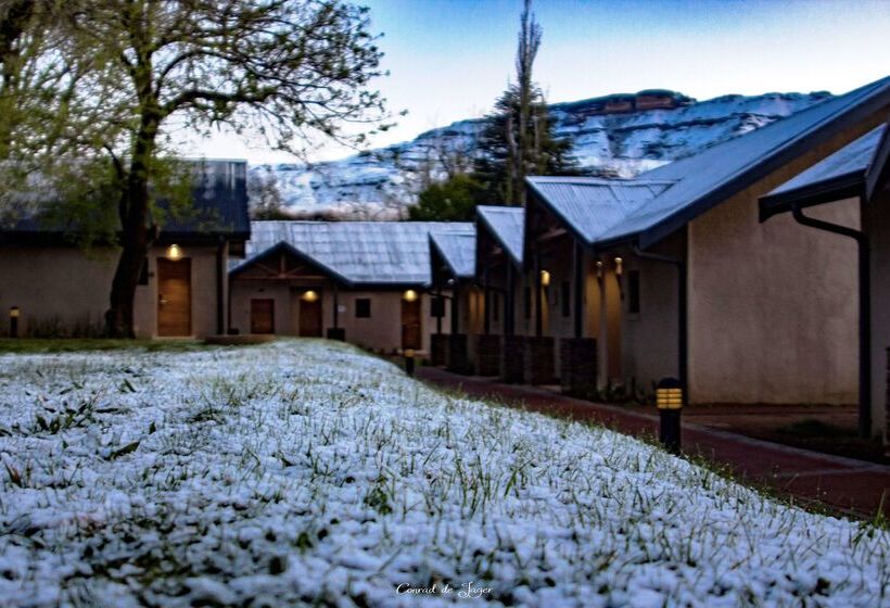 בית מלון כפרי Premier Resort Sani Pass