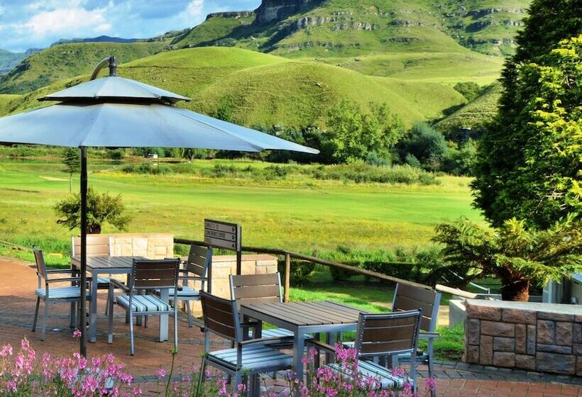 בית מלון כפרי Premier Resort Sani Pass