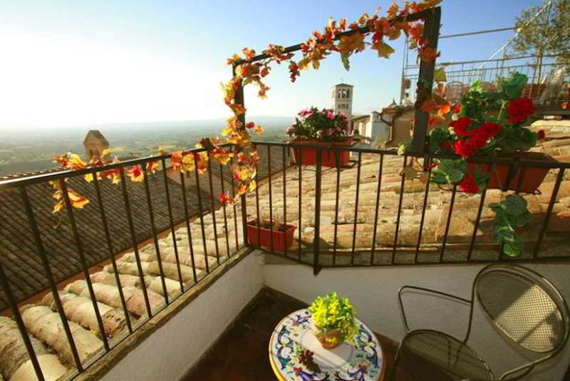 Отель Properzio