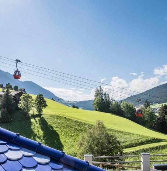 ホテル Rainell Dolomites Retreat