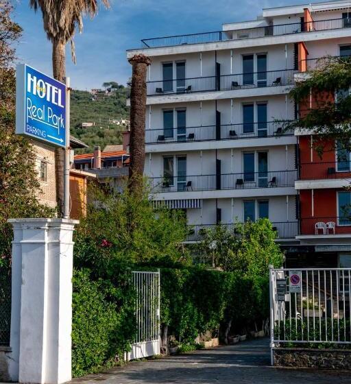 ホテル Real Park