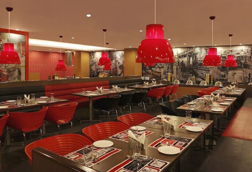 Red Fox By Lemon Tree Hotels, Delhi Airport