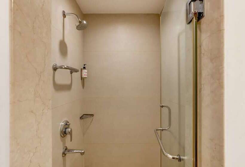 Red Fox By Lemon Tree Hotels, Delhi Airport