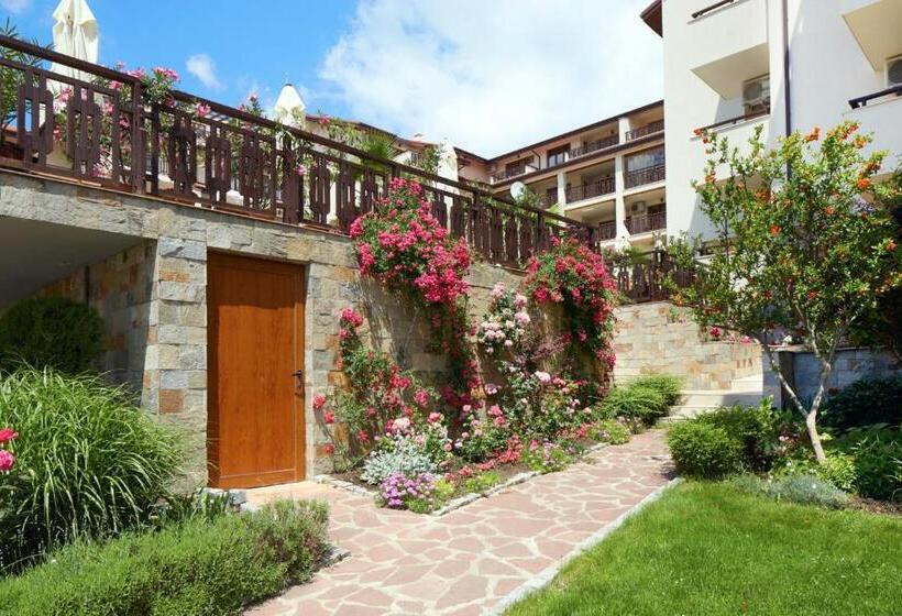 Hotel Relax Holiday Complex & Spa