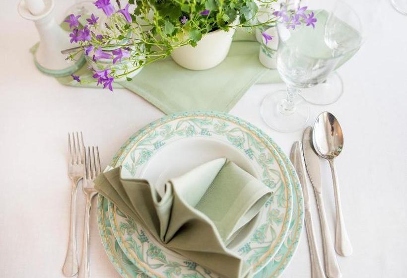 בית מלון כפרי Renusz