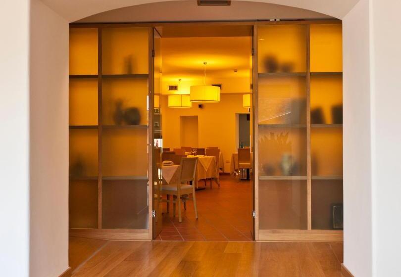 בית מלון כפרי Romanda