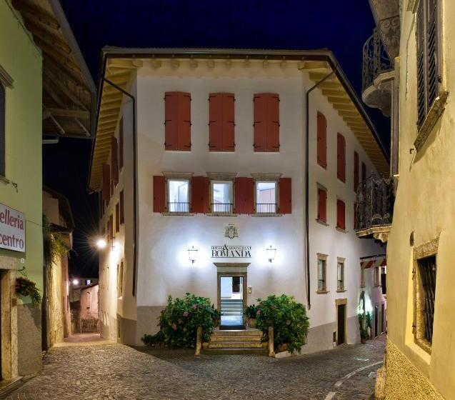 בית מלון כפרי Romanda