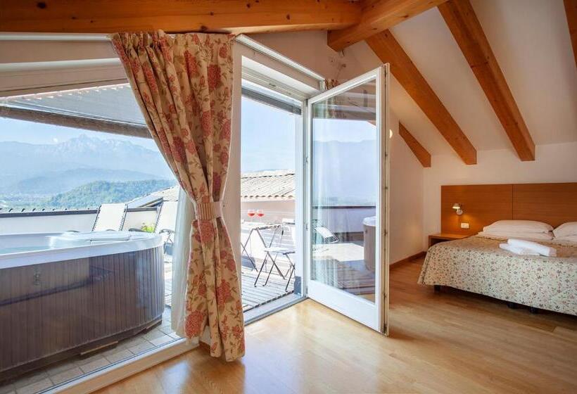 בית מלון כפרי Romanda