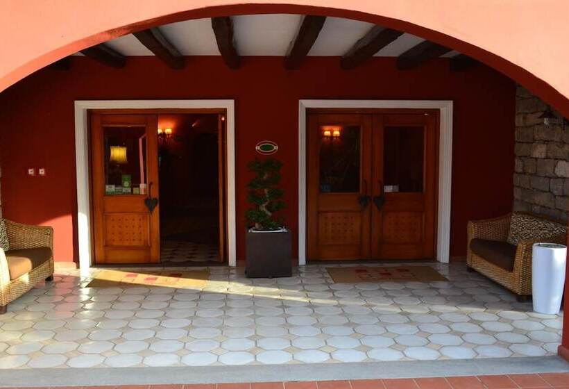 فندق Sa Contonera