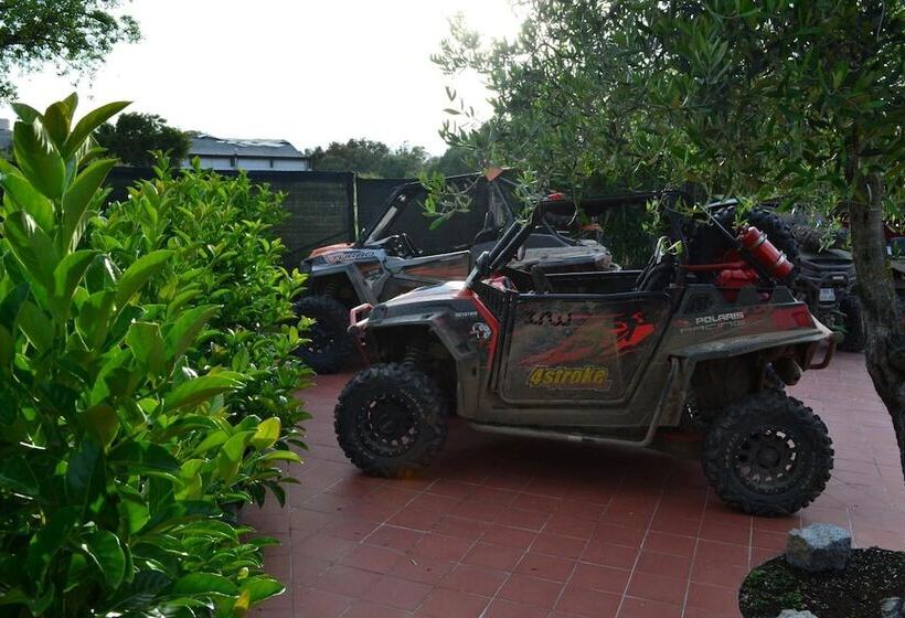 فندق Sa Contonera