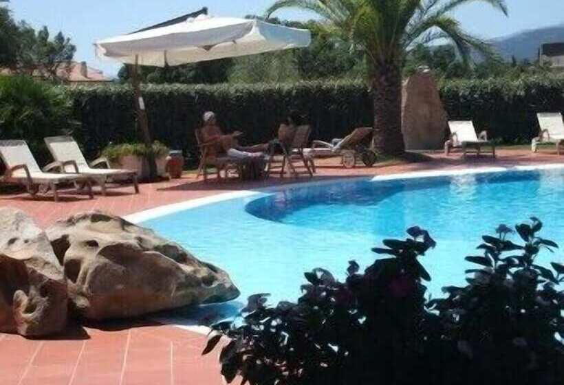 فندق Sa Contonera