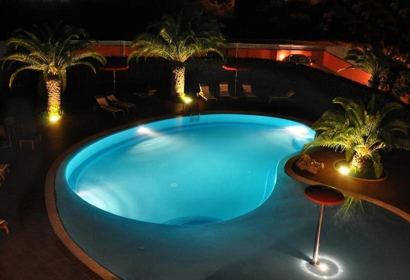 فندق Sa Contonera