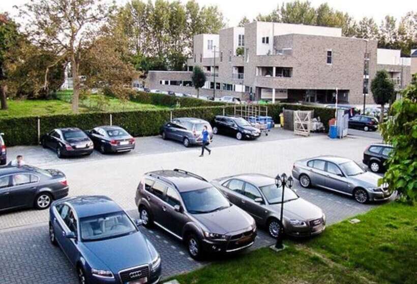 酒店 Taormina Brussels Airport