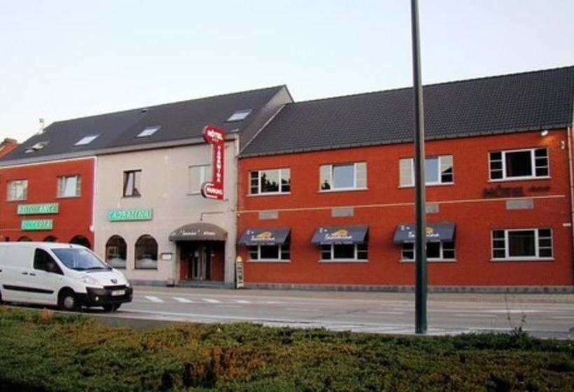 酒店 Taormina Brussels Airport