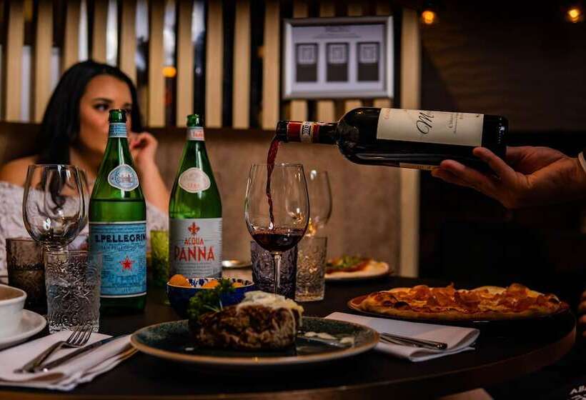 酒店 Taormina Brussels Airport