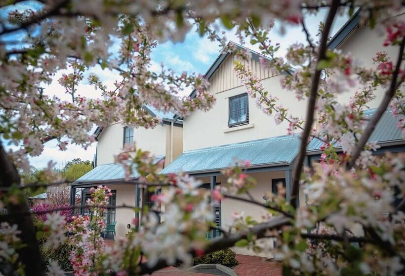 The Studios By Manna, Ascend Hotel Collection