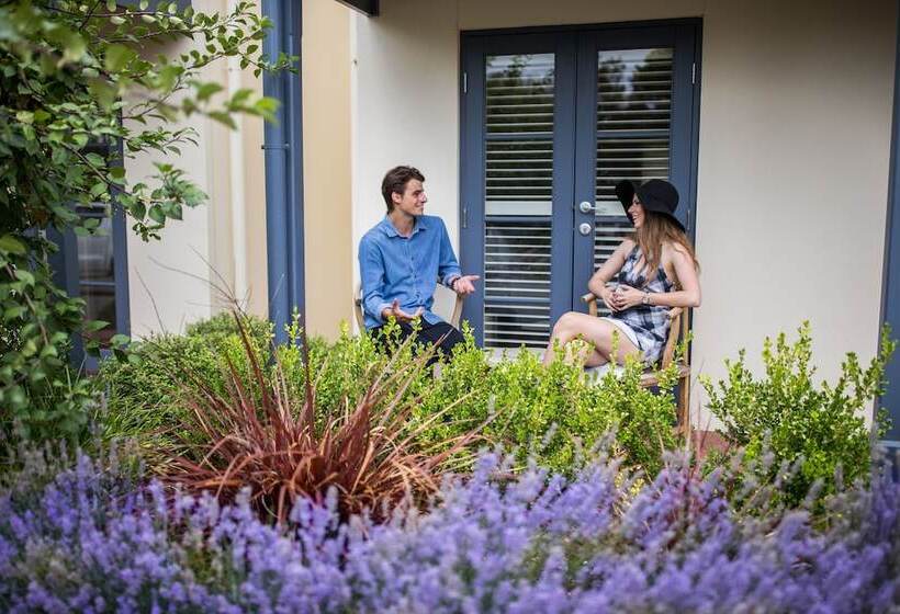 The Studios By Manna, Ascend Hotel Collection