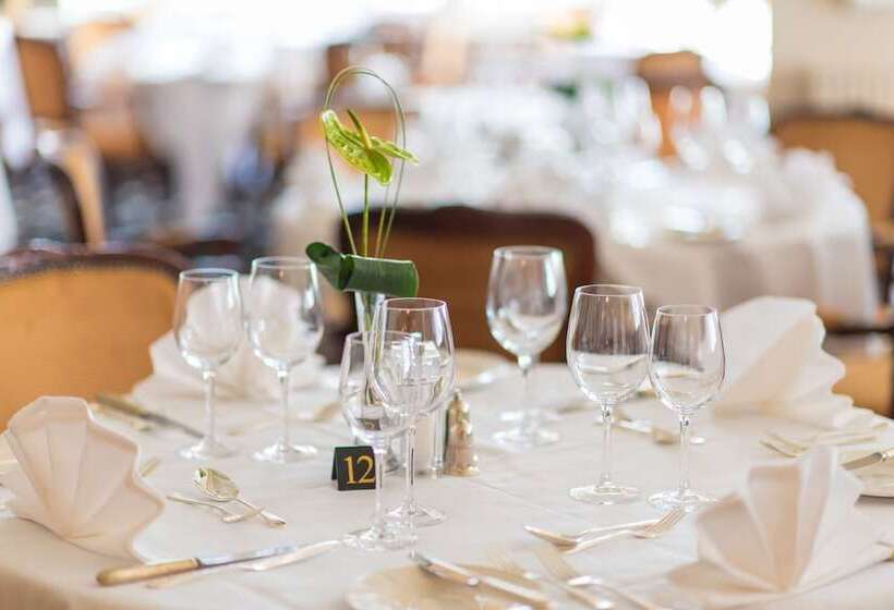 The Victoria Hotel & Source Spa