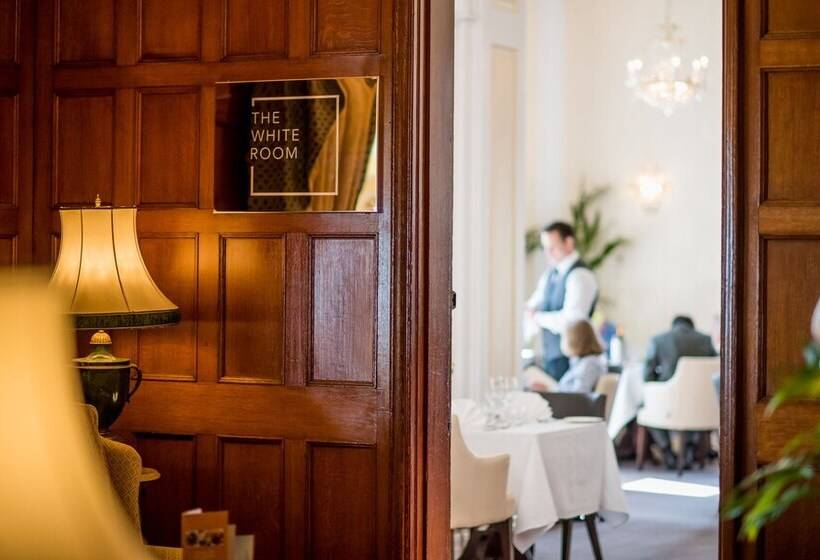 The Victoria Hotel & Source Spa