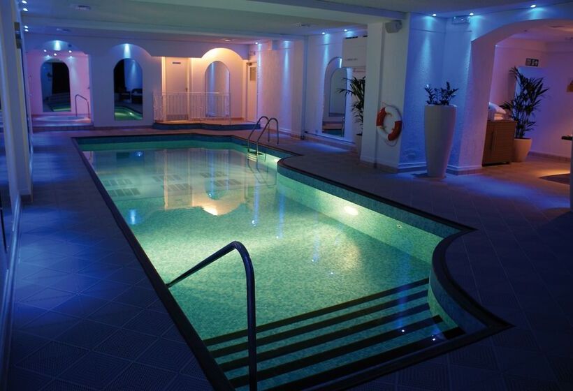 The Victoria Hotel & Source Spa