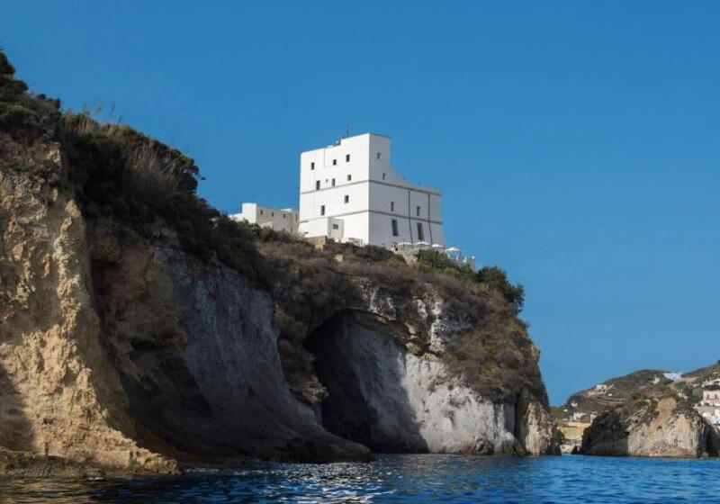 ホテル Torre Dei Borboni