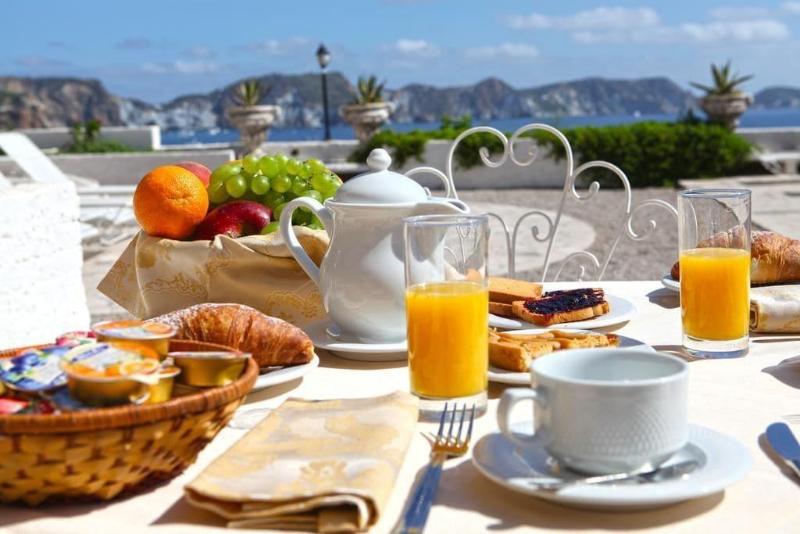 ホテル Torre Dei Borboni