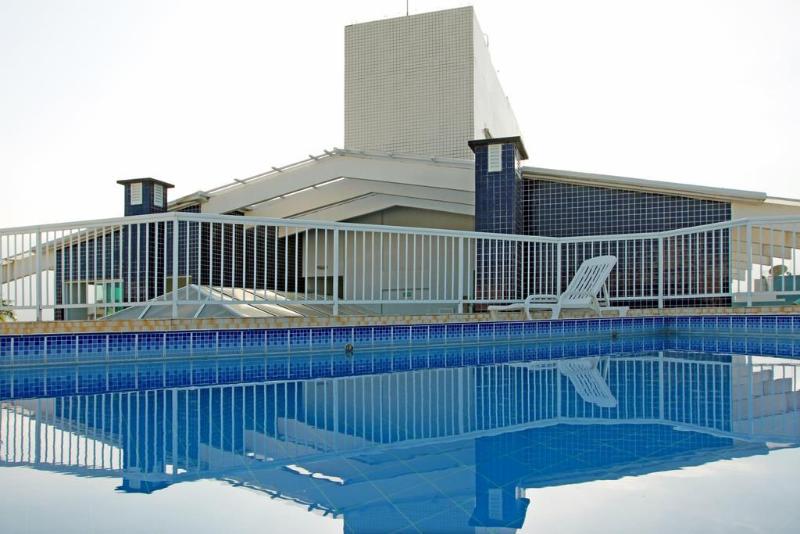 Отель Travel Inn Flats Riviera