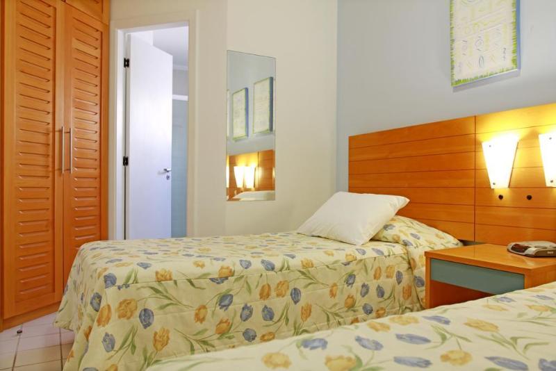 Отель Travel Inn Flats Riviera