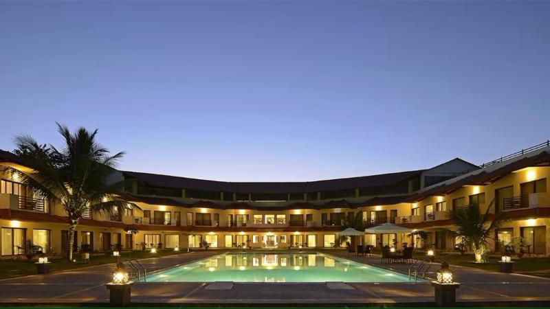 فندق U Tropicana Alibaug