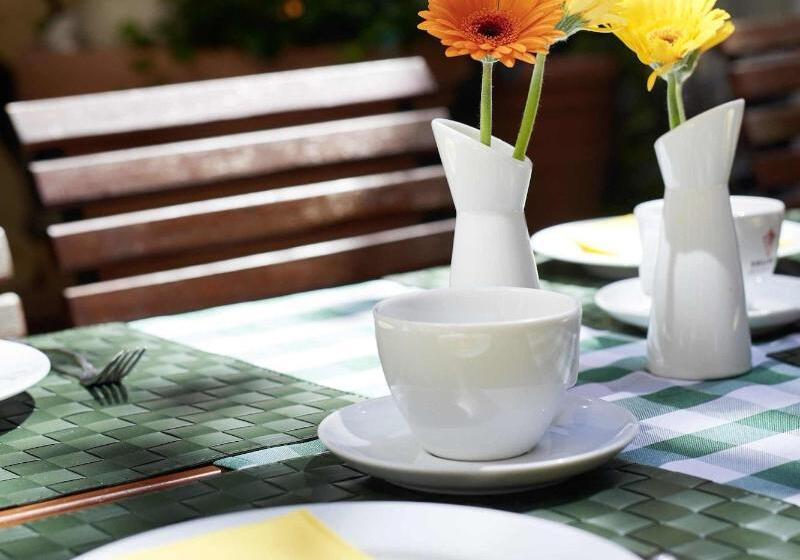 酒店 Zur Alten Brucke