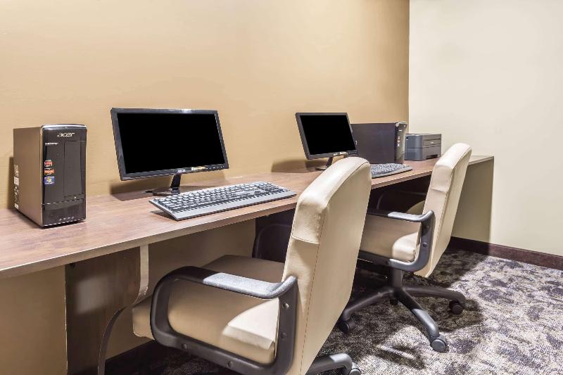 Microtel Inn & Suites By Wyndham Timmins