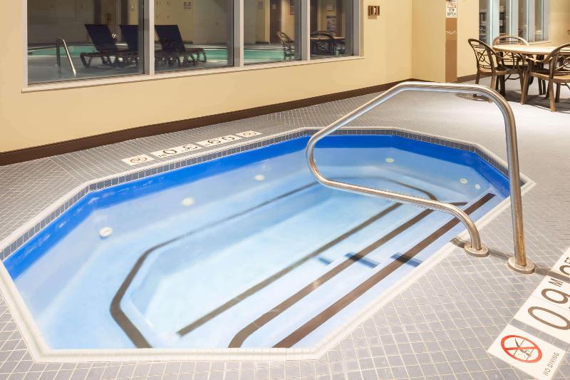 Microtel Inn & Suites By Wyndham Timmins