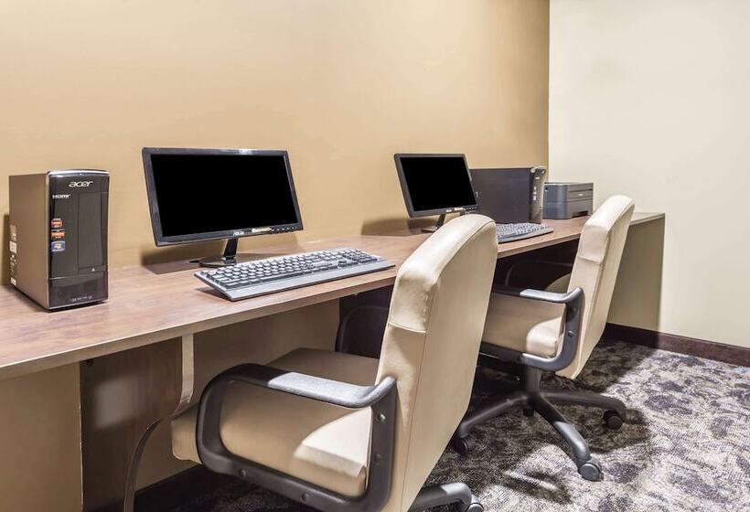 Microtel Inn & Suites By Wyndham Timmins