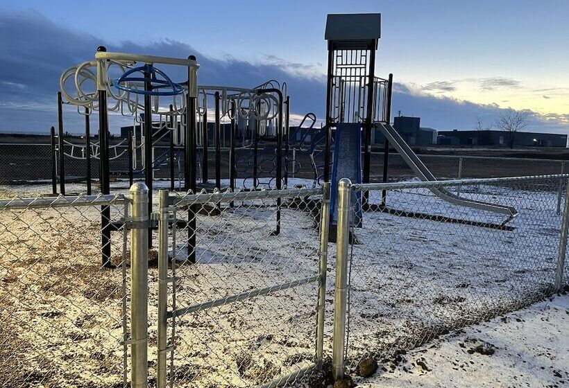 Microtel Inn And Suites By Wyndham Weyburn