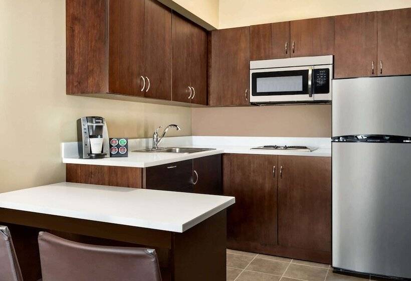 Microtel Inn And Suites By Wyndham Weyburn