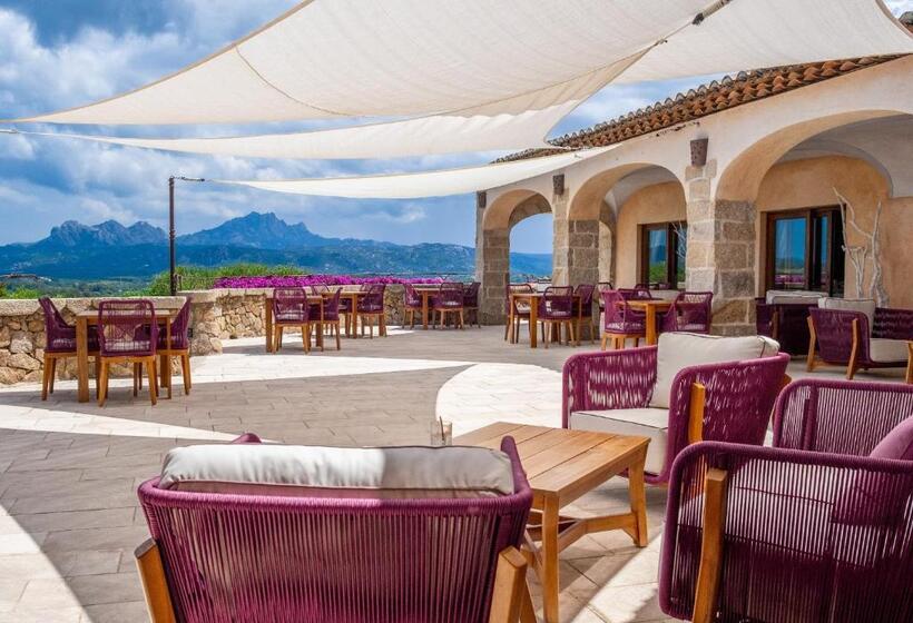 Moma Hotel Cannigione