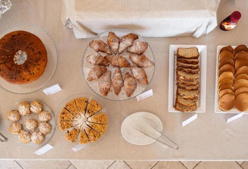 Moma Hotel Cannigione