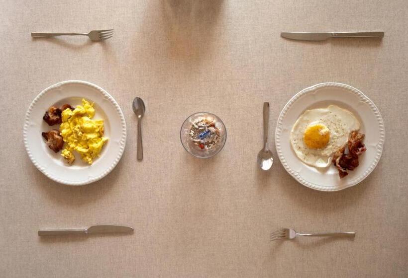 Moma Hotel Cannigione