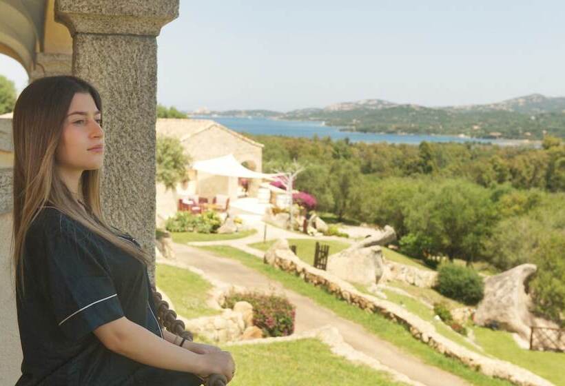 Moma Hotel Cannigione