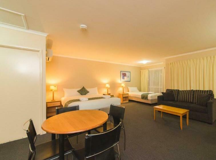 فندق على الطريق Harbour Sails Motor Inn