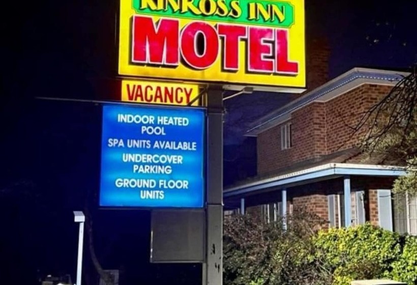 مُتل Kinross Inn