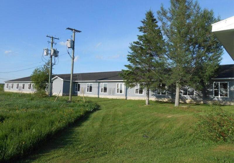 فندق على الطريق Knights Inn Woodstock