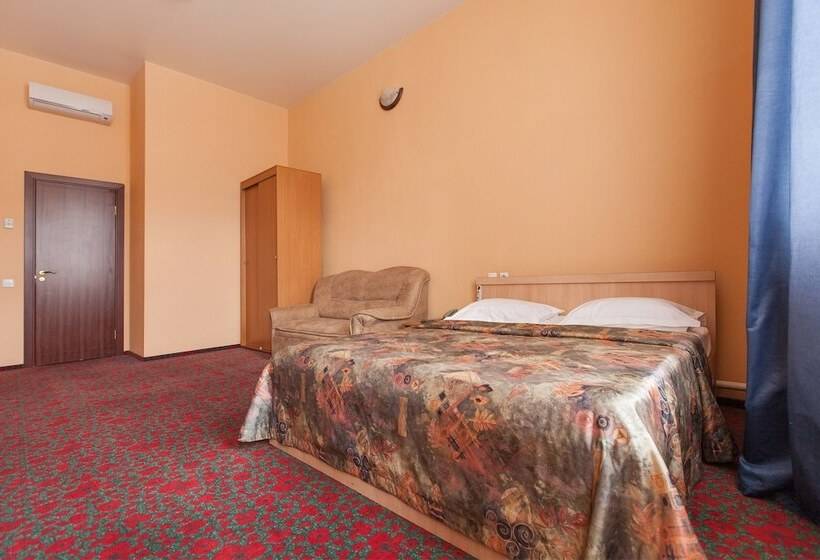 Regina Hotel On Baumana