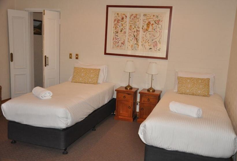 استراحتگاه Woolshed Hill Estate