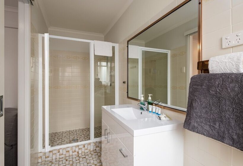 Sunshine Coast Airport Motel